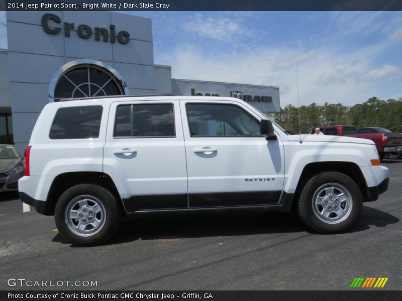 Bright White / Dark Slate Gray 2014 Jeep Patriot Sport