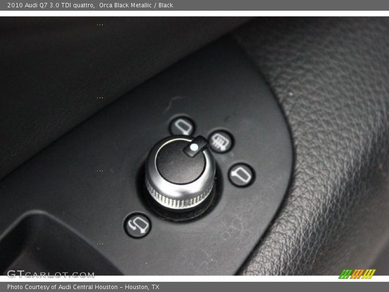 Orca Black Metallic / Black 2010 Audi Q7 3.0 TDI quattro