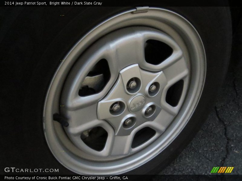 Bright White / Dark Slate Gray 2014 Jeep Patriot Sport