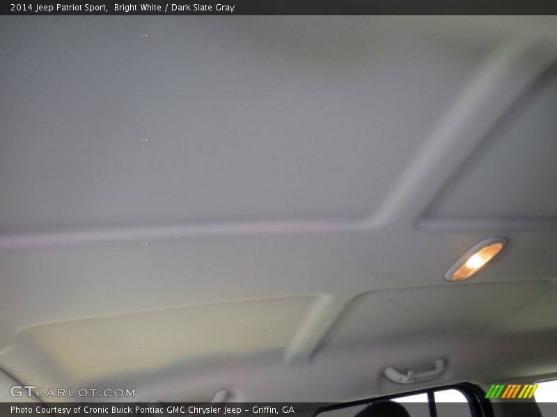 Bright White / Dark Slate Gray 2014 Jeep Patriot Sport