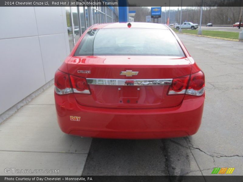 Red Hot / Jet Black/Medium Titanium 2014 Chevrolet Cruze LS