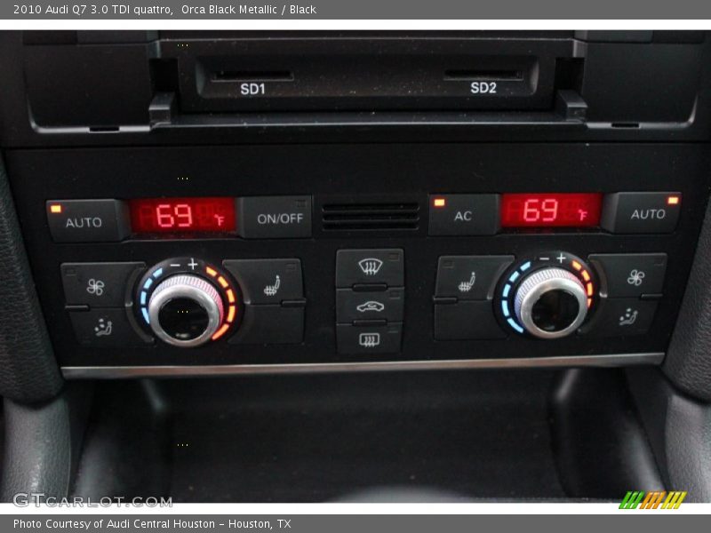 Orca Black Metallic / Black 2010 Audi Q7 3.0 TDI quattro
