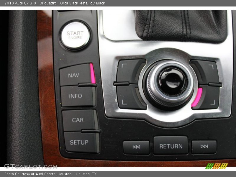 Orca Black Metallic / Black 2010 Audi Q7 3.0 TDI quattro