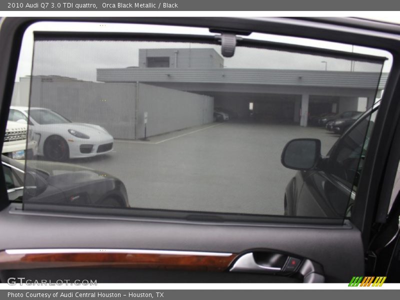 Orca Black Metallic / Black 2010 Audi Q7 3.0 TDI quattro