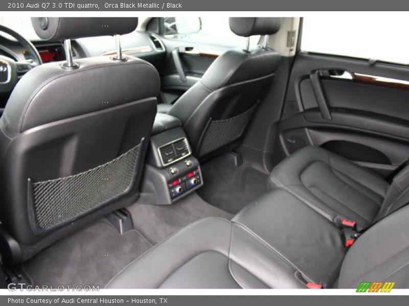 Orca Black Metallic / Black 2010 Audi Q7 3.0 TDI quattro