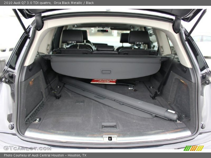 Orca Black Metallic / Black 2010 Audi Q7 3.0 TDI quattro