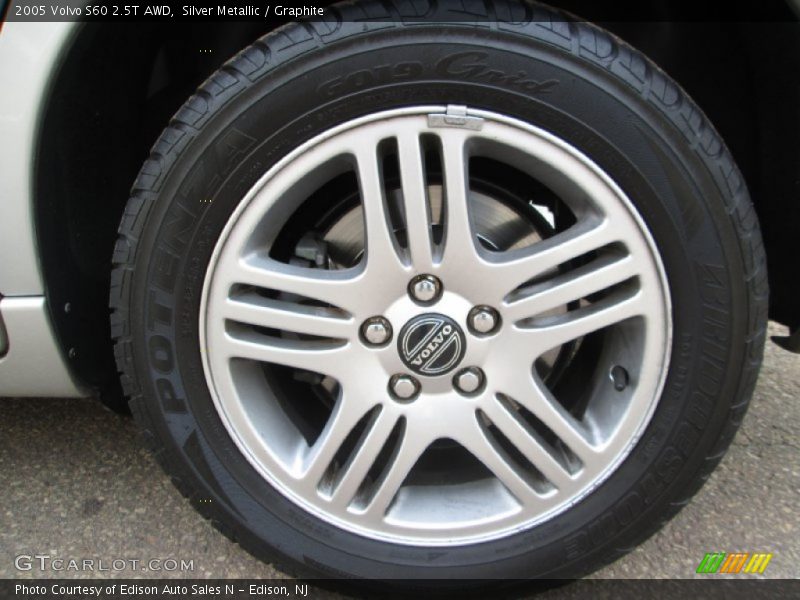 Silver Metallic / Graphite 2005 Volvo S60 2.5T AWD