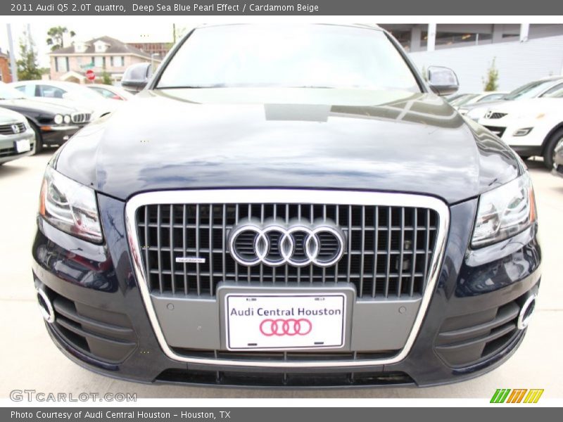 Deep Sea Blue Pearl Effect / Cardamom Beige 2011 Audi Q5 2.0T quattro