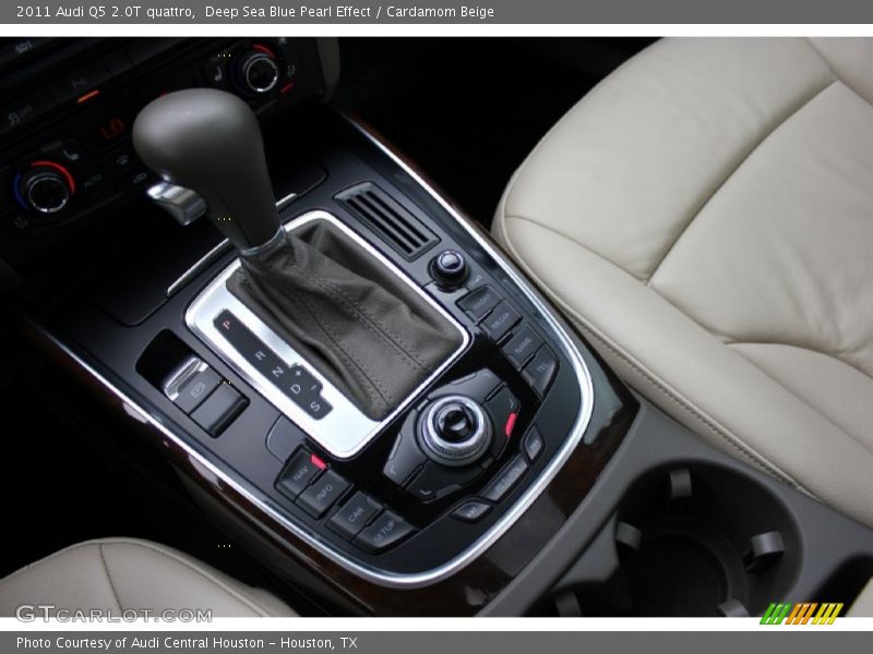 Deep Sea Blue Pearl Effect / Cardamom Beige 2011 Audi Q5 2.0T quattro