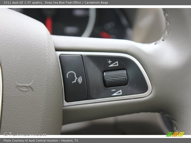 Deep Sea Blue Pearl Effect / Cardamom Beige 2011 Audi Q5 2.0T quattro