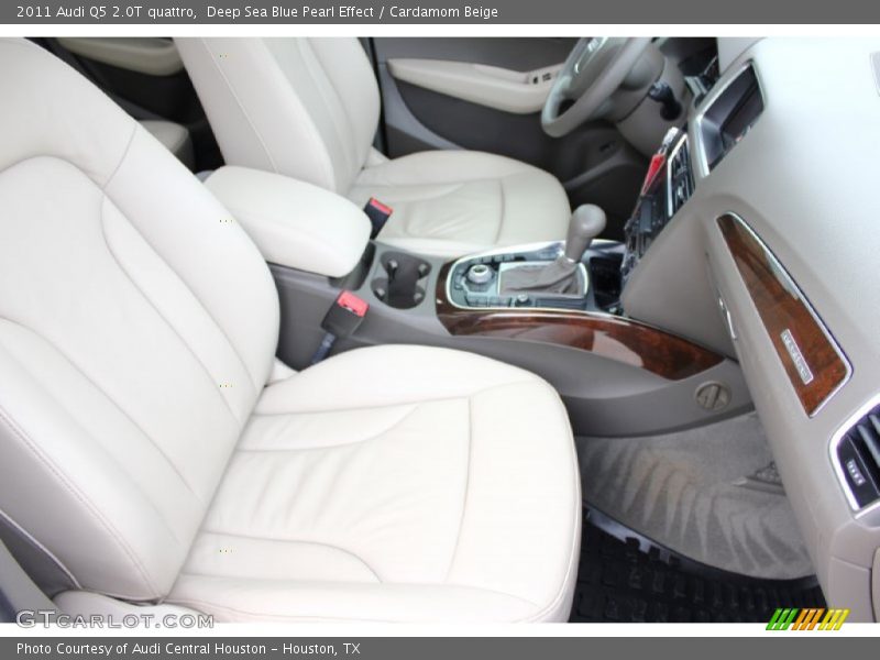 Deep Sea Blue Pearl Effect / Cardamom Beige 2011 Audi Q5 2.0T quattro
