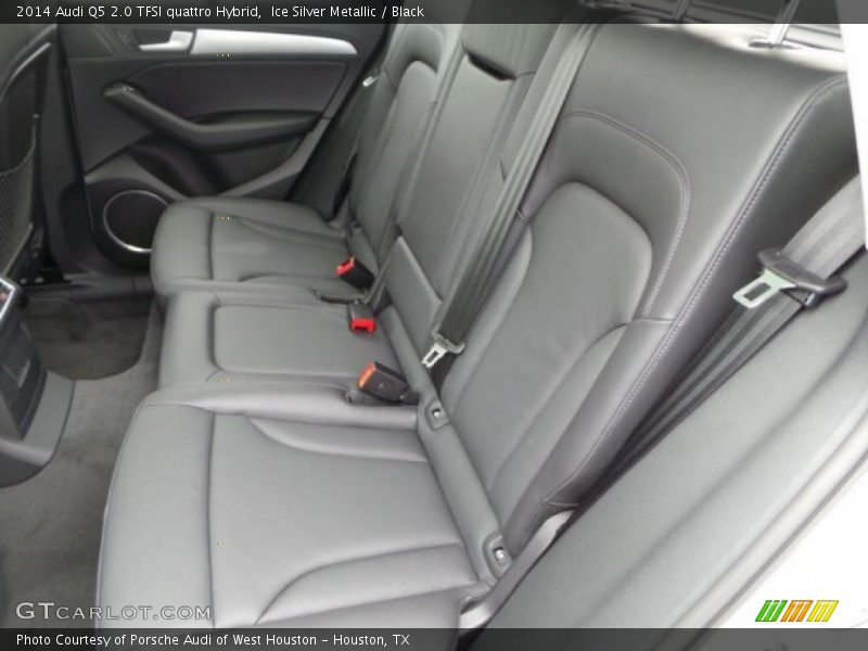 Rear Seat of 2014 Q5 2.0 TFSI quattro Hybrid