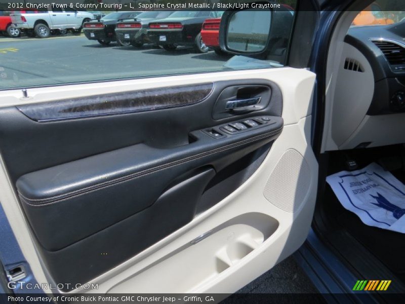 Sapphire Crystal Metallic / Black/Light Graystone 2012 Chrysler Town & Country Touring - L