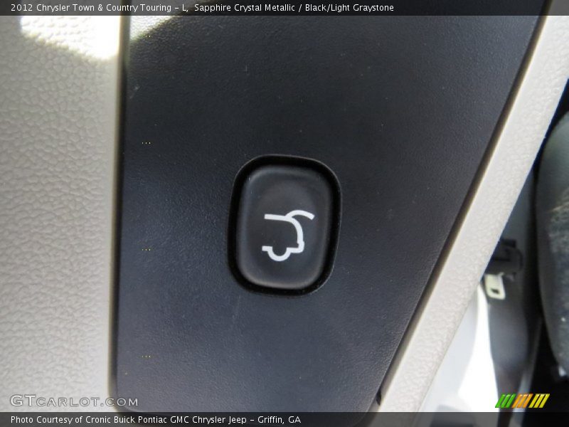 Sapphire Crystal Metallic / Black/Light Graystone 2012 Chrysler Town & Country Touring - L