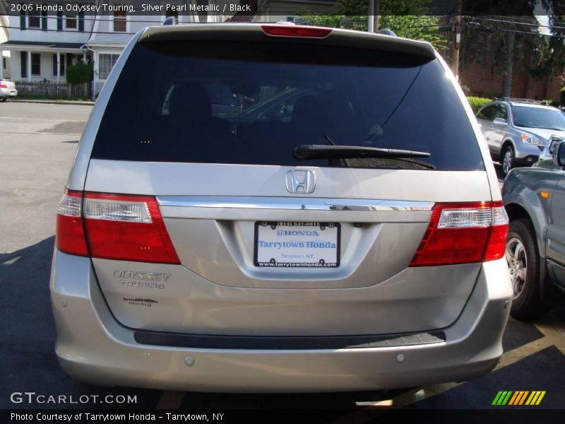 Silver Pearl Metallic / Black 2006 Honda Odyssey Touring