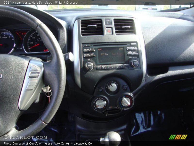 Aspen White / Charcoal 2014 Nissan Versa Note SV