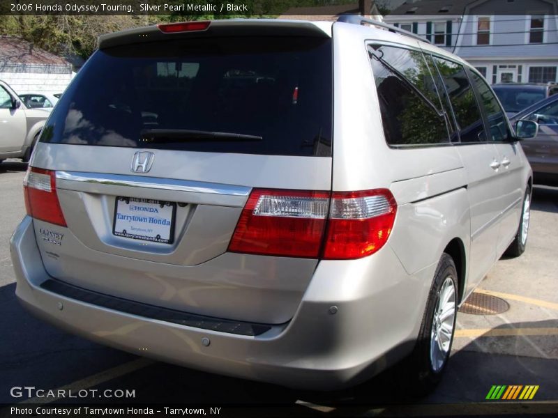 Silver Pearl Metallic / Black 2006 Honda Odyssey Touring