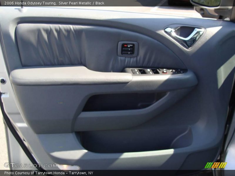 Silver Pearl Metallic / Black 2006 Honda Odyssey Touring