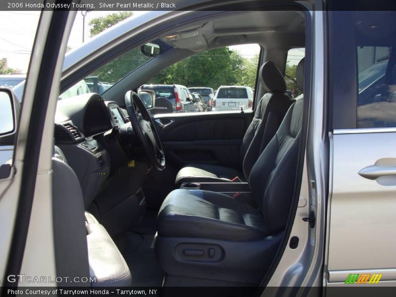 Silver Pearl Metallic / Black 2006 Honda Odyssey Touring