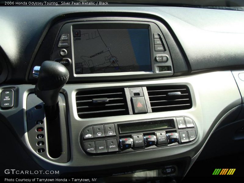 Silver Pearl Metallic / Black 2006 Honda Odyssey Touring