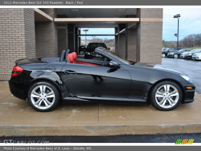 Black / Red 2011 Mercedes-Benz SLK 300 Roadster