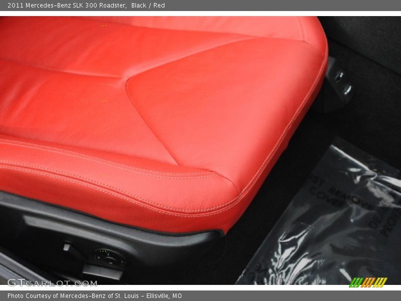 Black / Red 2011 Mercedes-Benz SLK 300 Roadster