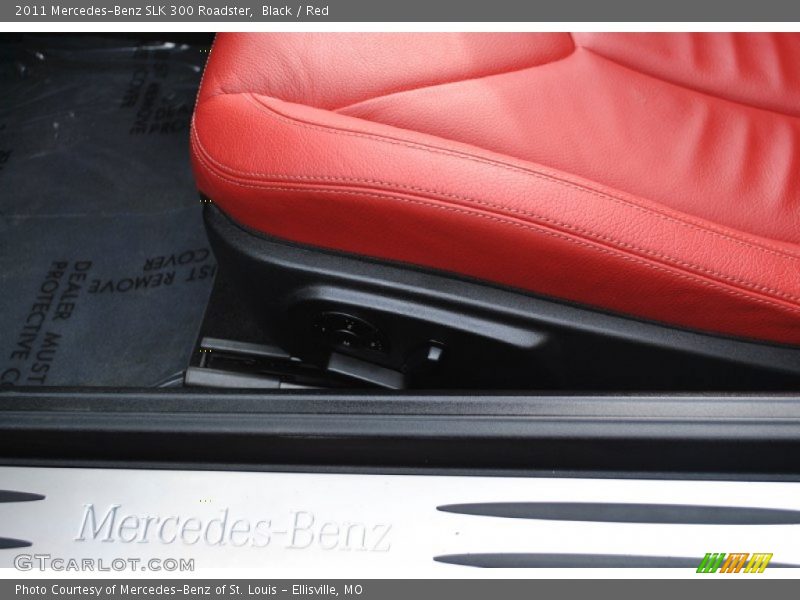 Black / Red 2011 Mercedes-Benz SLK 300 Roadster