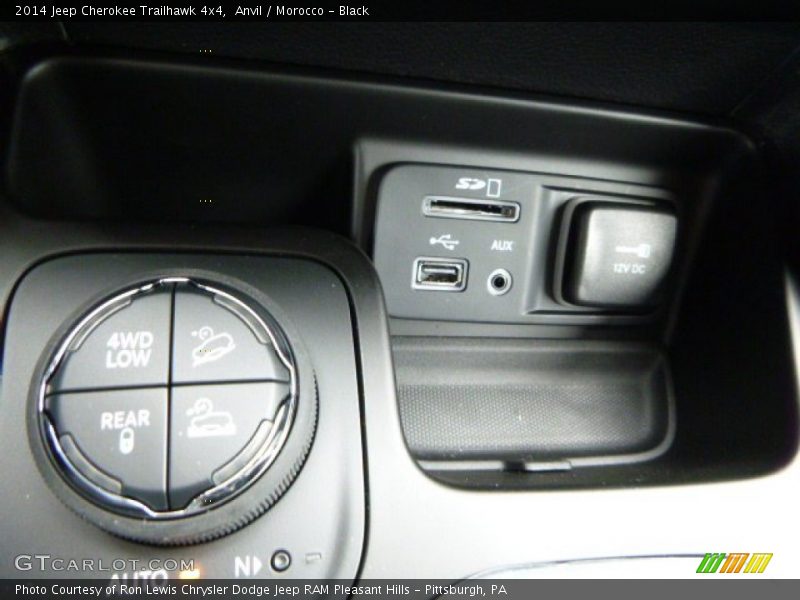 Anvil / Morocco - Black 2014 Jeep Cherokee Trailhawk 4x4