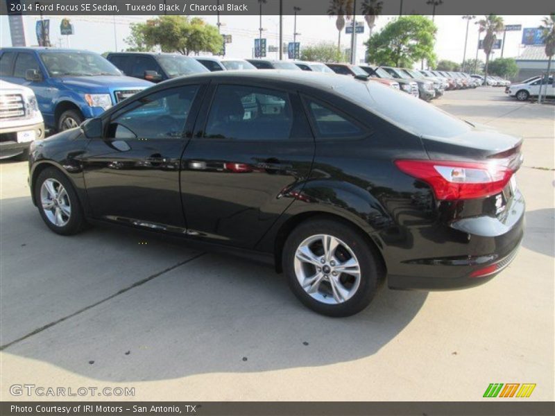 Tuxedo Black / Charcoal Black 2014 Ford Focus SE Sedan