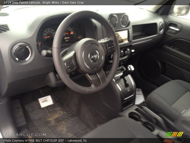 Bright White / Dark Slate Gray 2014 Jeep Patriot Latitude
