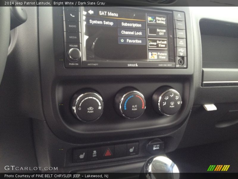 Bright White / Dark Slate Gray 2014 Jeep Patriot Latitude