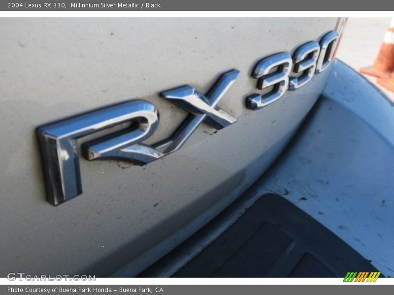 Millinnium Silver Metallic / Black 2004 Lexus RX 330
