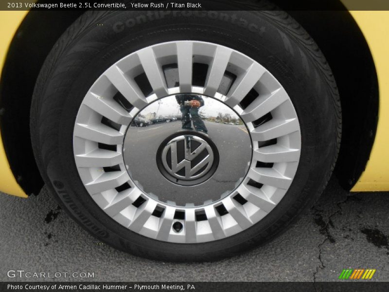 Yellow Rush / Titan Black 2013 Volkswagen Beetle 2.5L Convertible