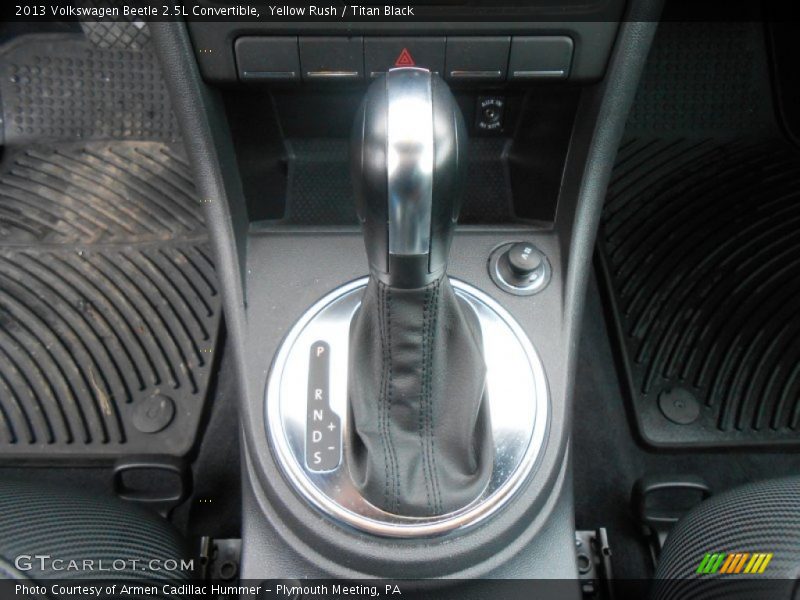Yellow Rush / Titan Black 2013 Volkswagen Beetle 2.5L Convertible