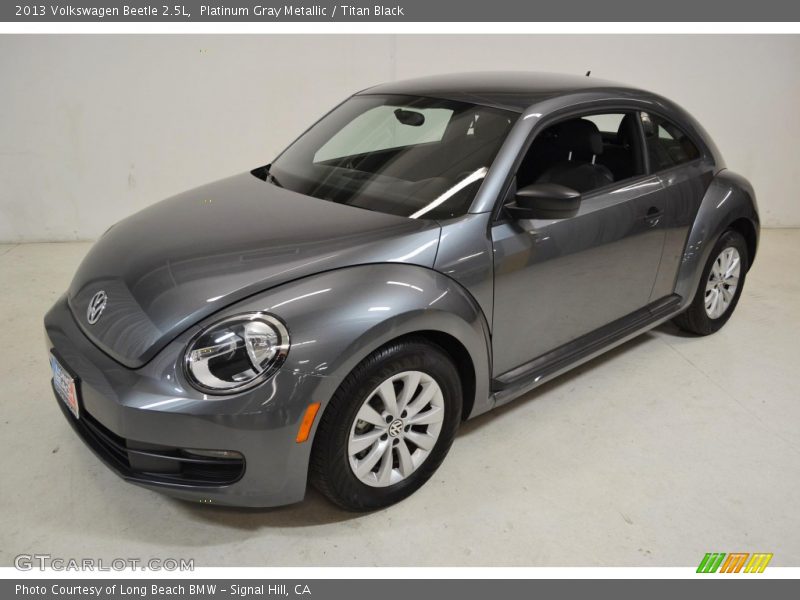 Platinum Gray Metallic / Titan Black 2013 Volkswagen Beetle 2.5L