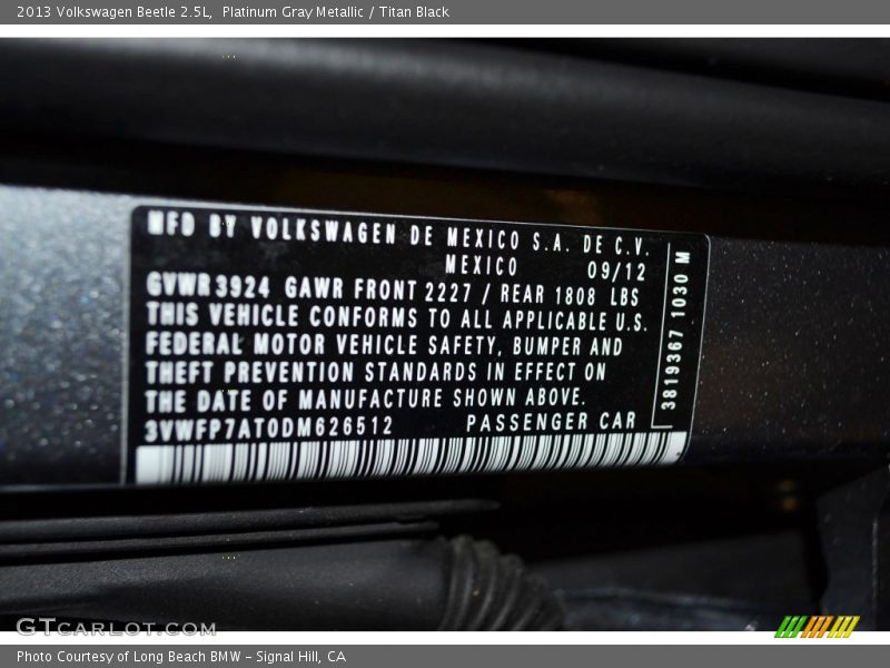 Platinum Gray Metallic / Titan Black 2013 Volkswagen Beetle 2.5L