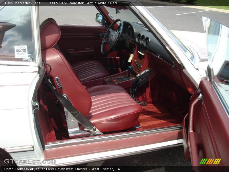 Arctic White / Red 1989 Mercedes-Benz SL Class 560 SL Roadster