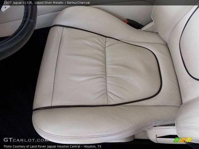 Liquid Silver Metallic / Barley/Charcoal 2007 Jaguar XJ XJ8