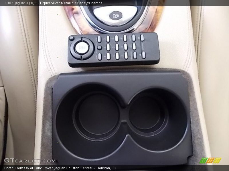 Liquid Silver Metallic / Barley/Charcoal 2007 Jaguar XJ XJ8
