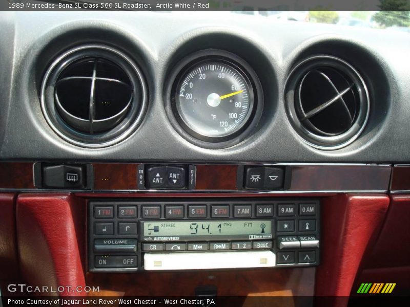 Arctic White / Red 1989 Mercedes-Benz SL Class 560 SL Roadster