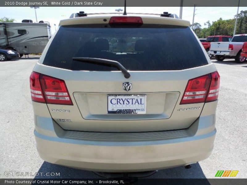 White Gold / Dark Slate Gray 2010 Dodge Journey SE