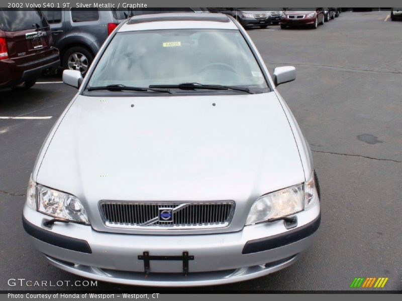 Silver Metallic / Graphite 2002 Volvo S40 1.9T