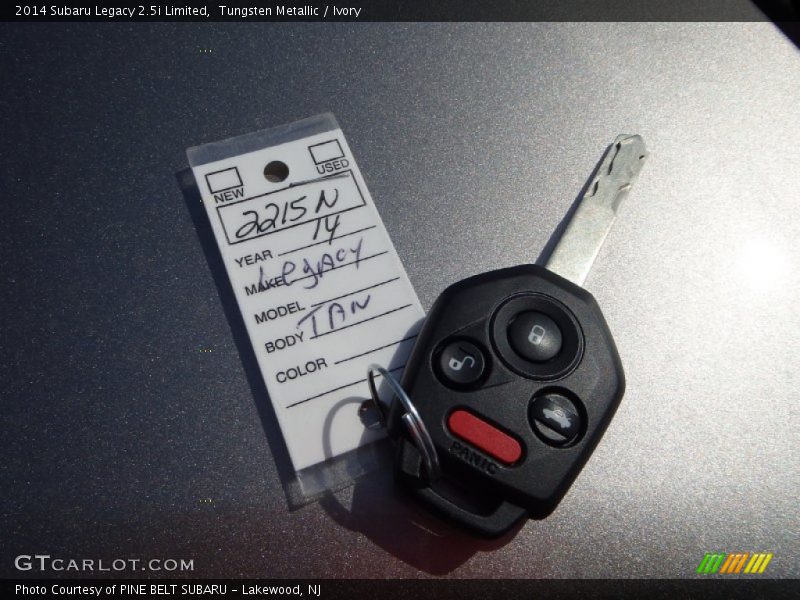 Tungsten Metallic / Ivory 2014 Subaru Legacy 2.5i Limited
