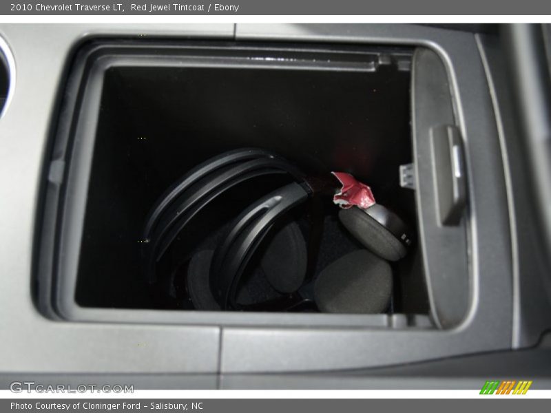 Red Jewel Tintcoat / Ebony 2010 Chevrolet Traverse LT
