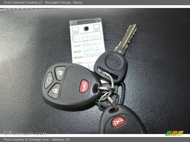 Red Jewel Tintcoat / Ebony 2010 Chevrolet Traverse LT