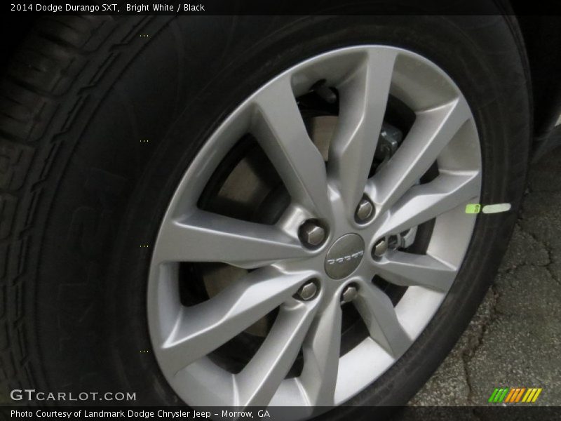 Bright White / Black 2014 Dodge Durango SXT