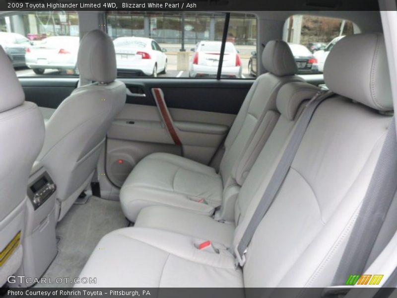 Blizzard White Pearl / Ash 2009 Toyota Highlander Limited 4WD