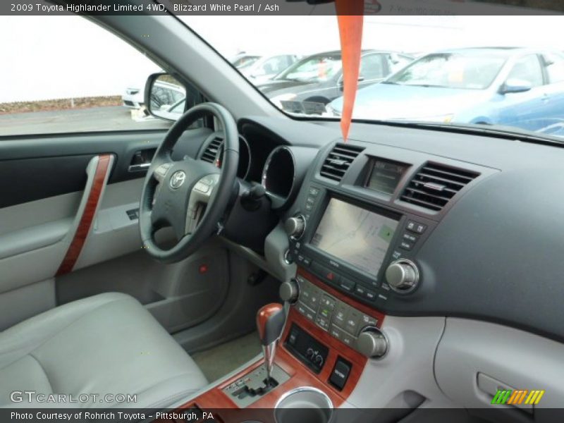 Blizzard White Pearl / Ash 2009 Toyota Highlander Limited 4WD