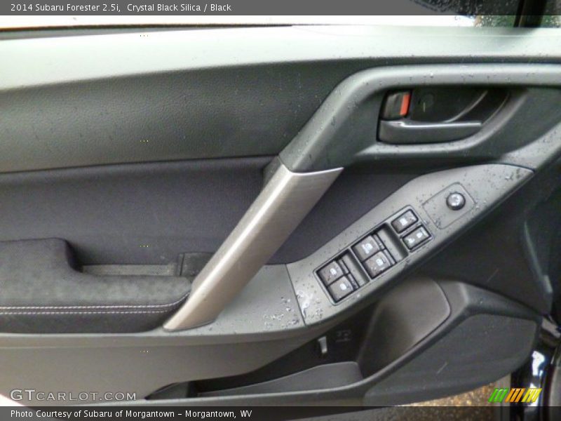 Crystal Black Silica / Black 2014 Subaru Forester 2.5i