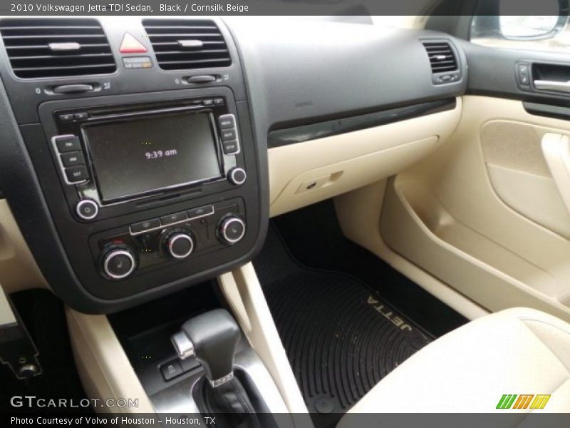 Black / Cornsilk Beige 2010 Volkswagen Jetta TDI Sedan